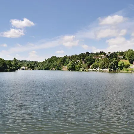 Four-bedroom Holiday In * Bourneau